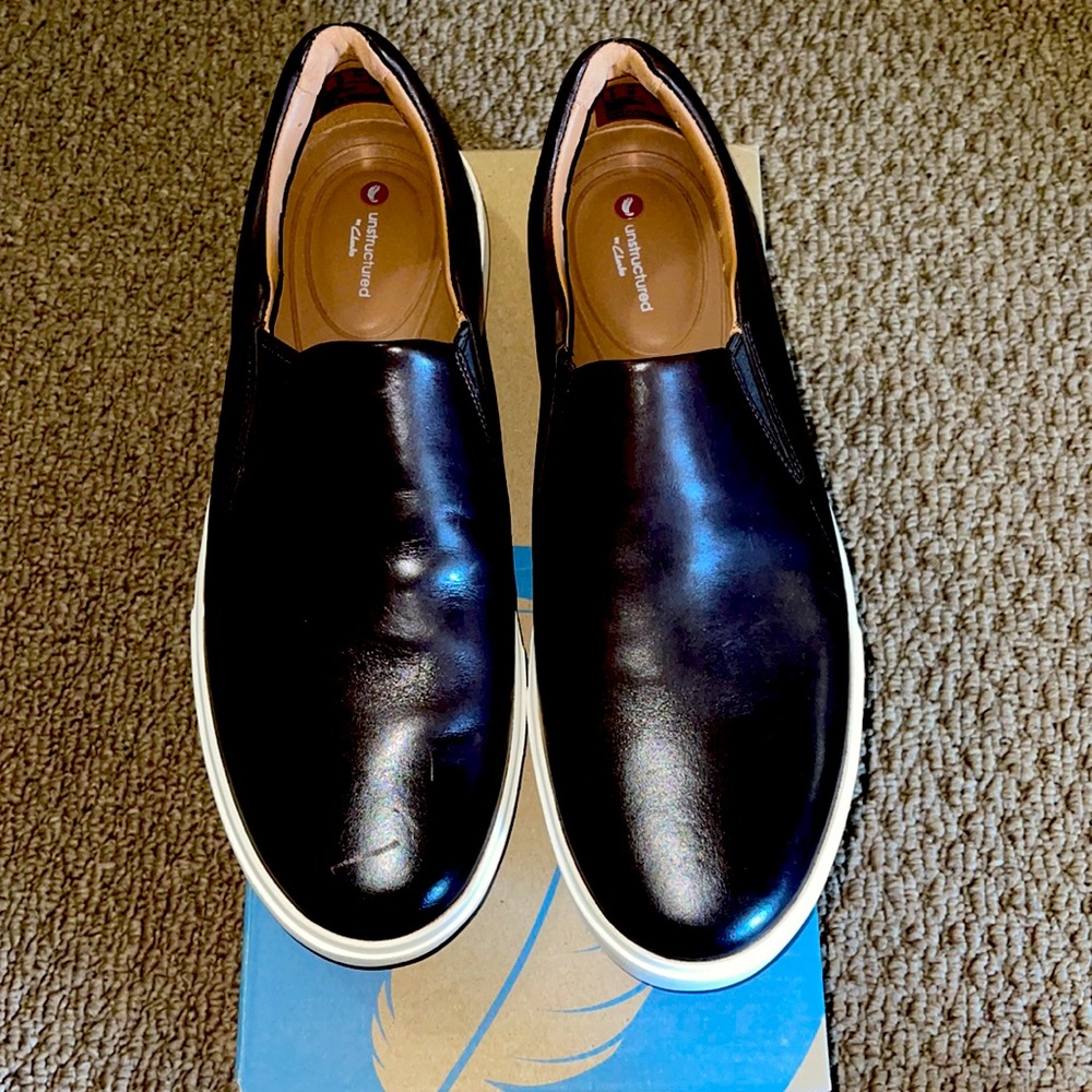 Brand New Clark’s Sneakers Slip Ons